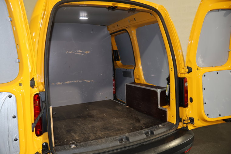 Vehicle Image 15