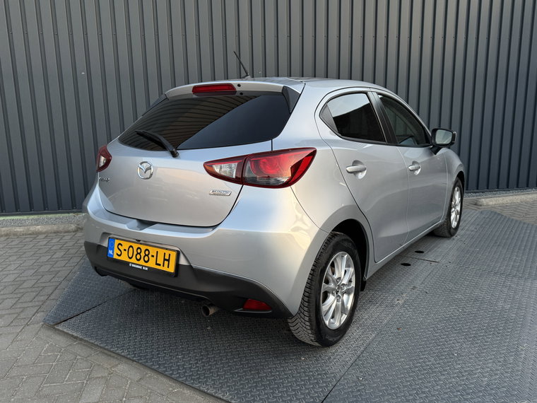 Vehicle Image 18