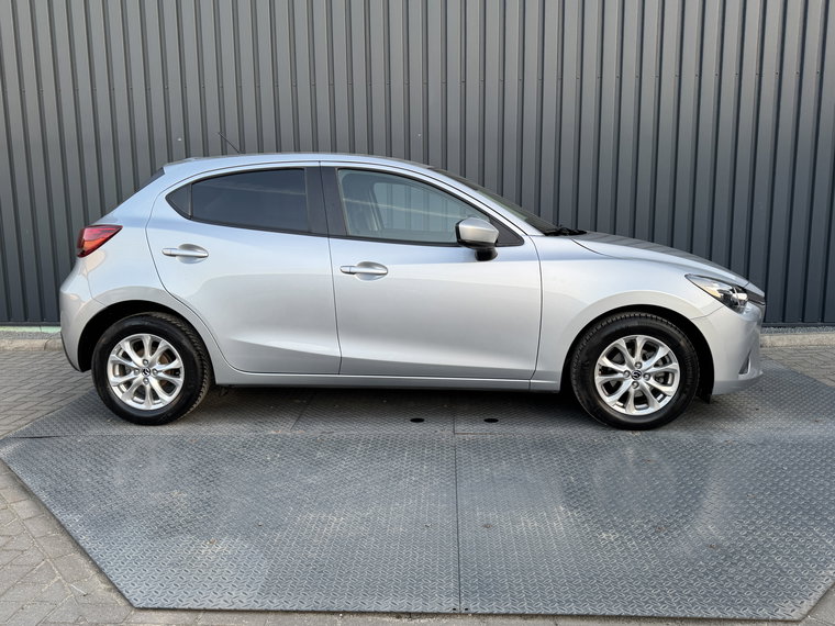 Vehicle Image 36