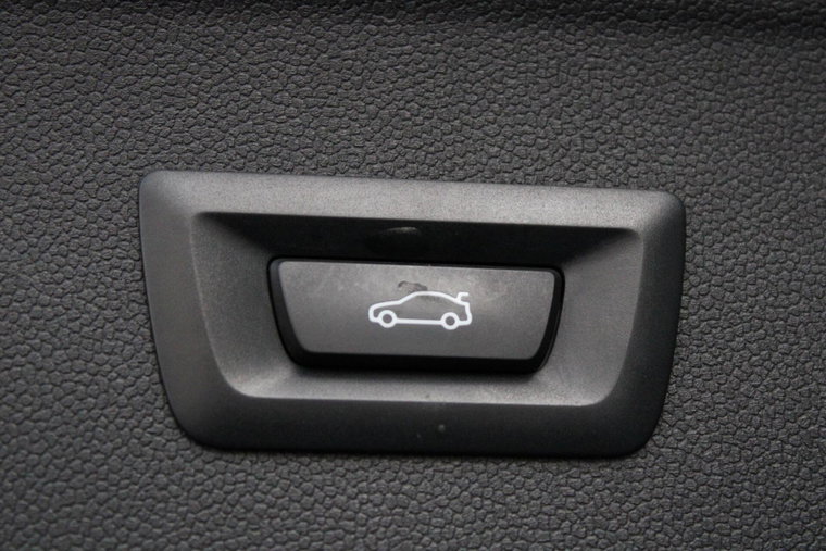 Vehicle Image 40