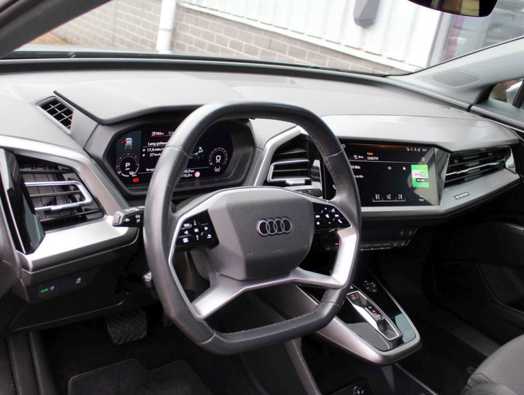 Vehicle Image 39