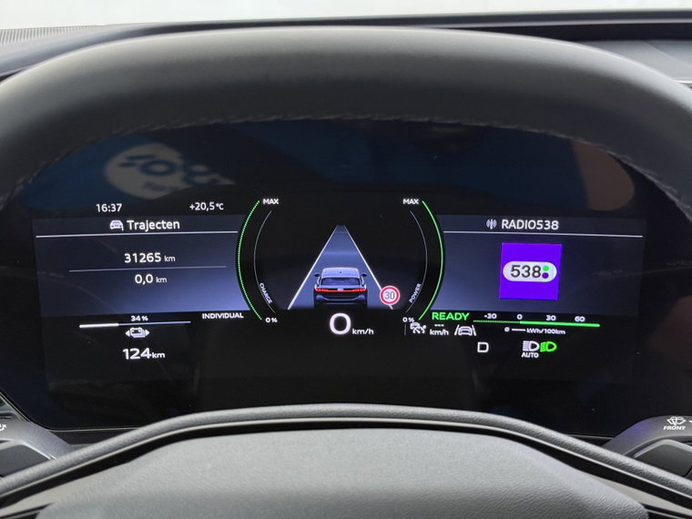 Vehicle Image 30