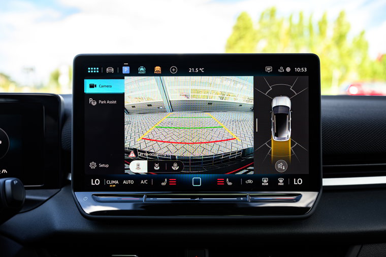 Vehicle Image 9