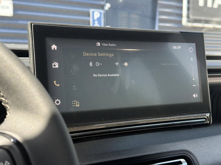 Vehicle Image 19