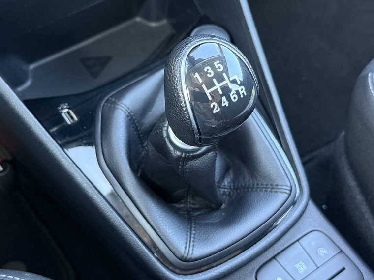 Vehicle Image 27
