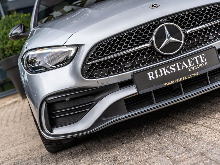 Vehicle Image 40