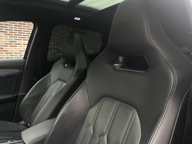 Vehicle Image 24
