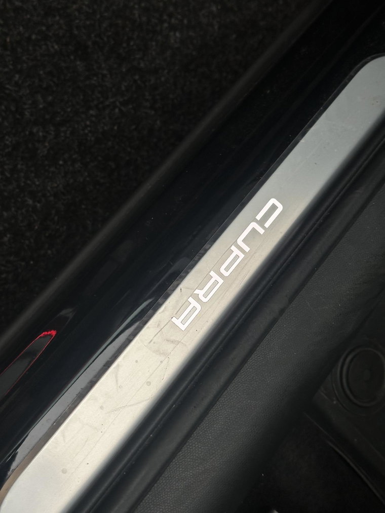 Vehicle Image 38