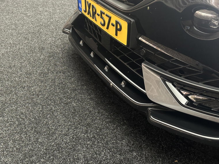 Vehicle Image 40