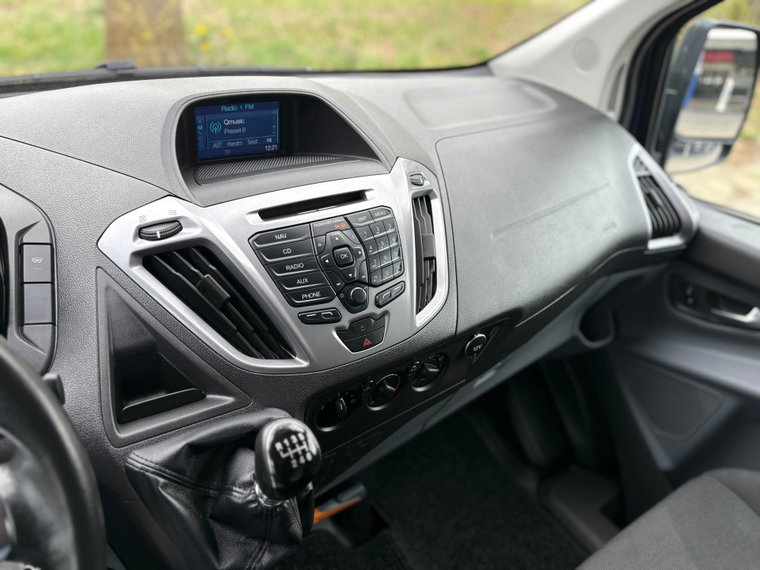 Vehicle Image 18