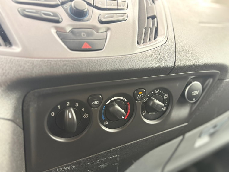 Vehicle Image 34