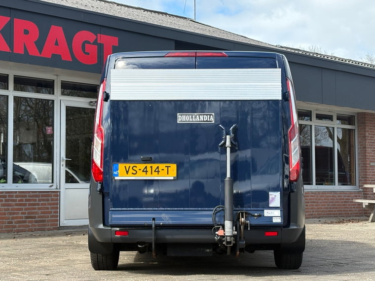 Vehicle Image 9