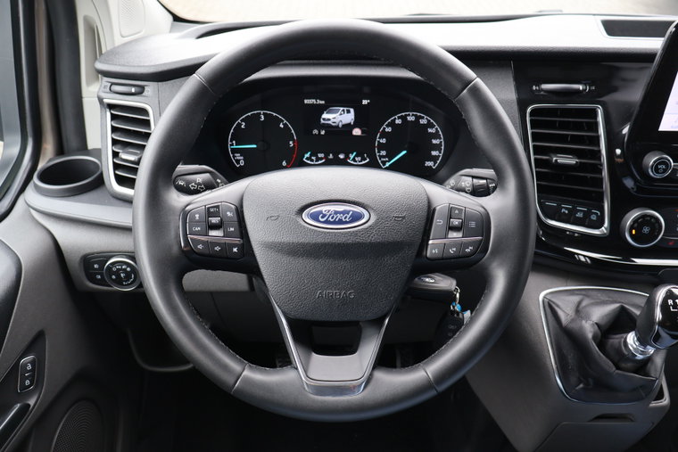 Vehicle Image 19
