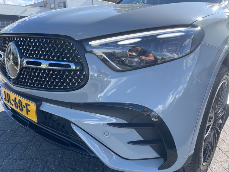 Vehicle Image 38