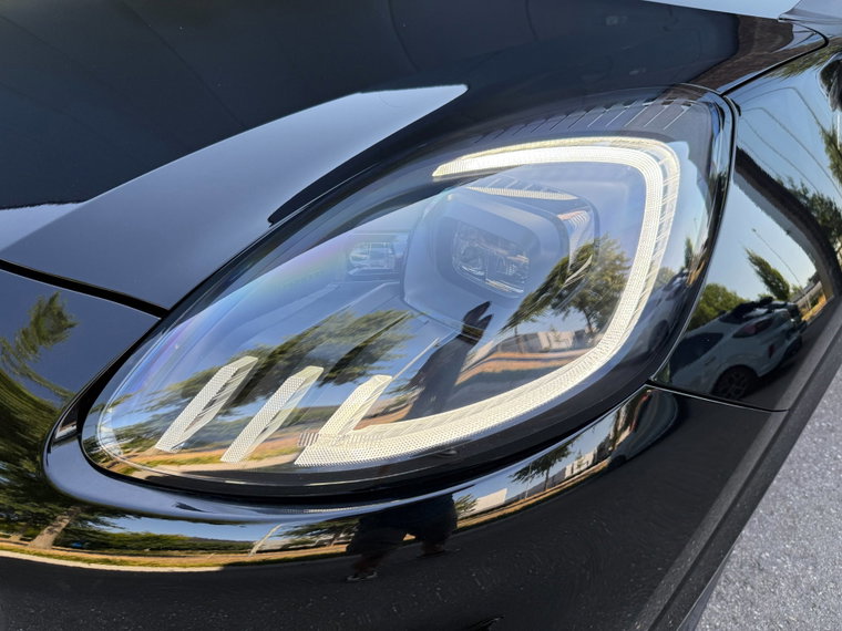 Vehicle Image 37