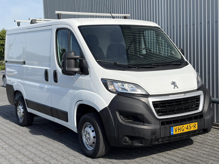 Vehicle Image 24