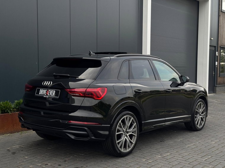 Vehicle Image 28