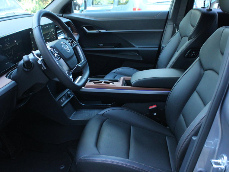 Vehicle Image 37