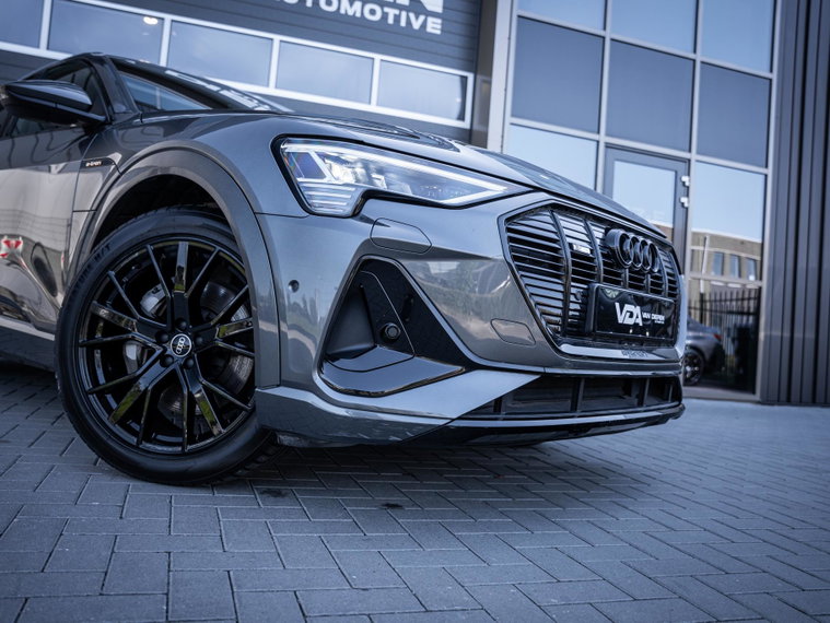 Vehicle Image 45