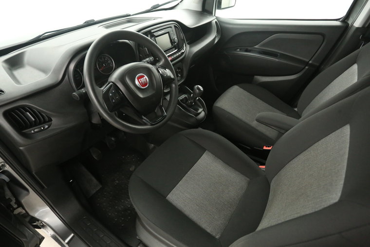 Vehicle Image 23