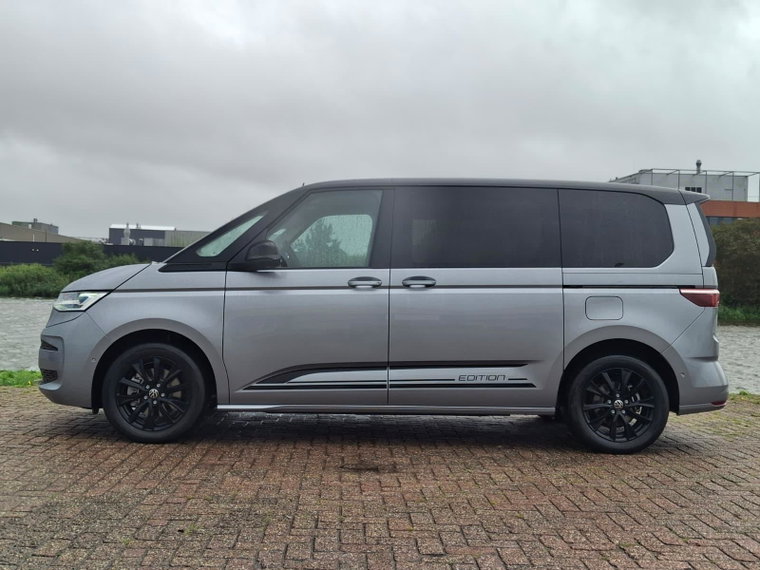 Vehicle Image 48