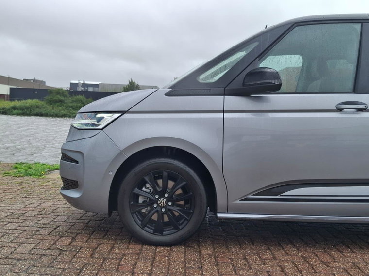 Vehicle Image 51