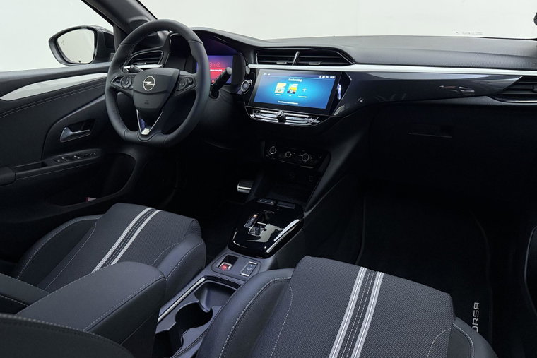 Vehicle Image 12