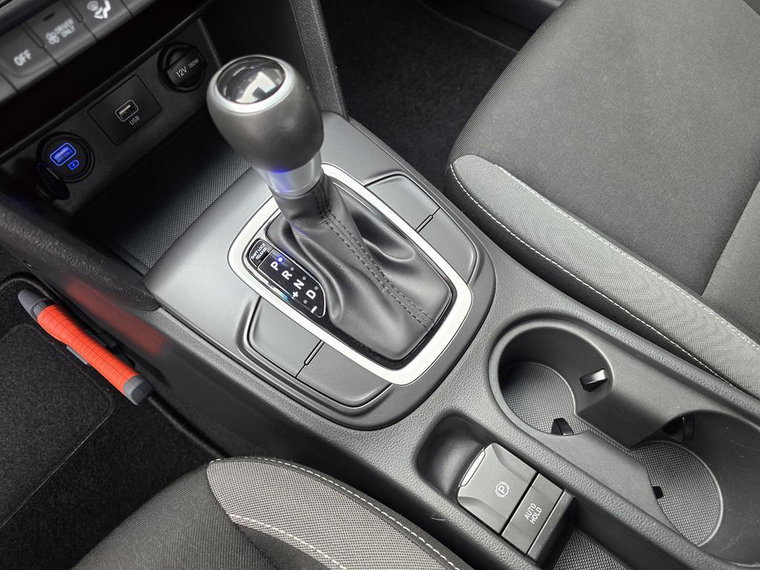 Vehicle Image 24