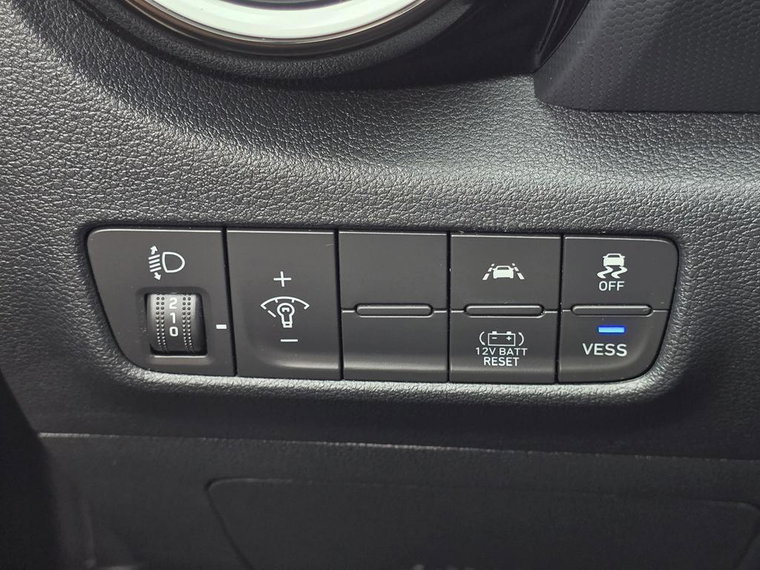 Vehicle Image 27