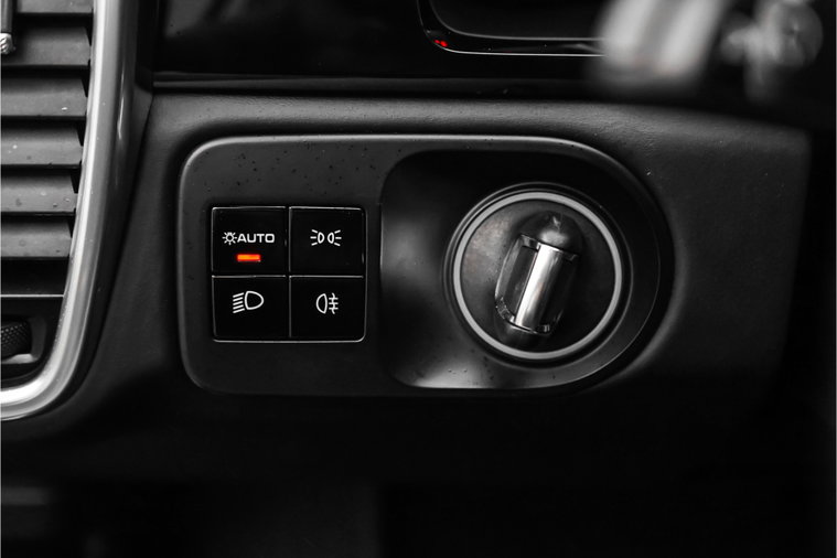Vehicle Image 45