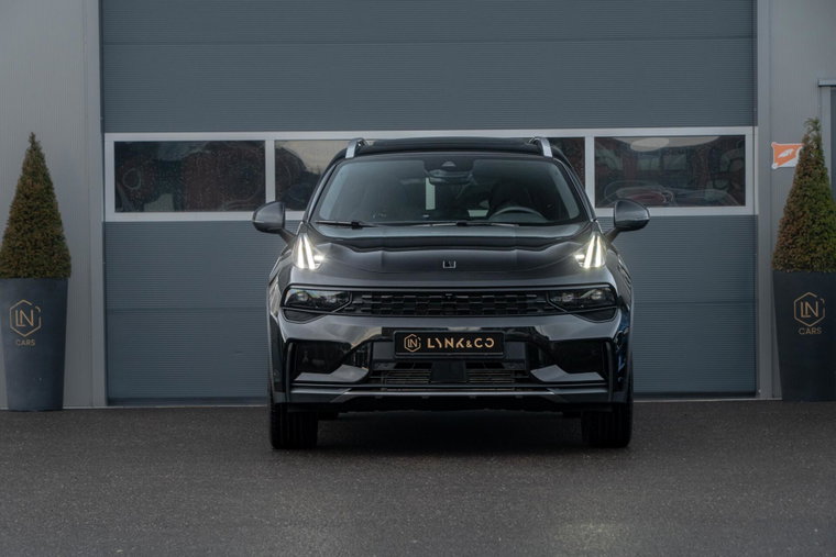 Vehicle Image 6