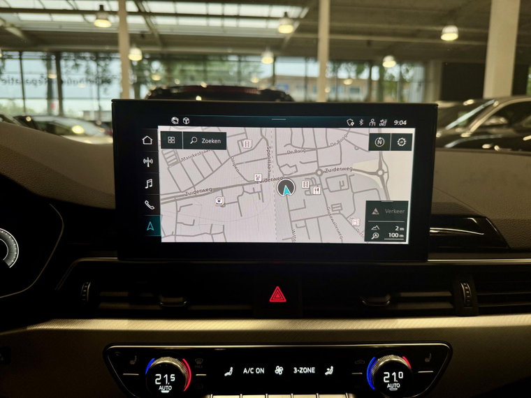 Vehicle Image 9