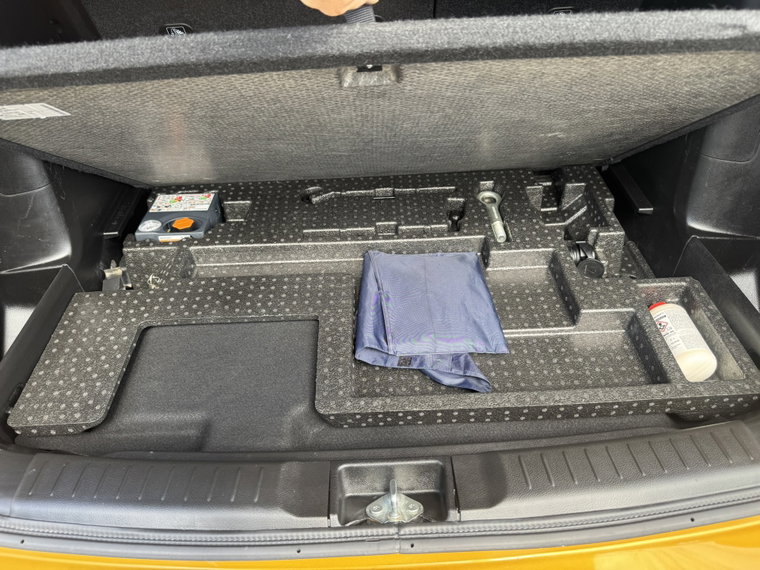 Vehicle Image 19