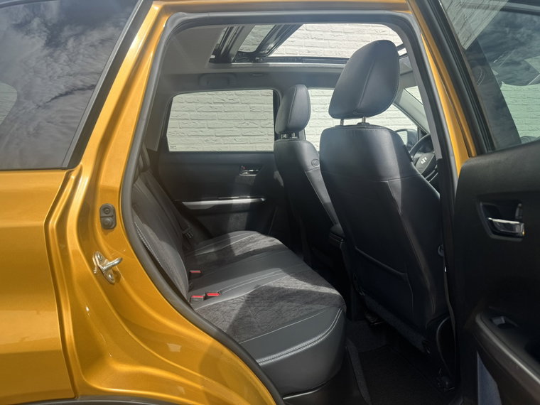 Vehicle Image 20