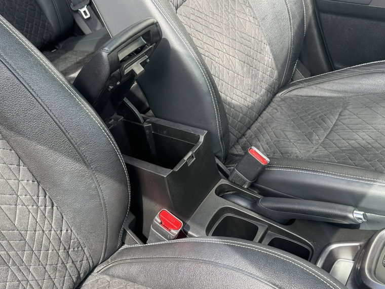 Vehicle Image 24