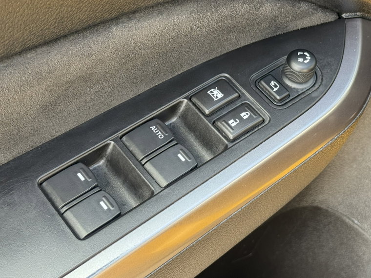 Vehicle Image 38