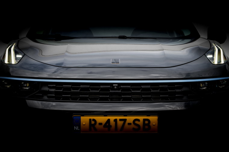 Vehicle Image 16
