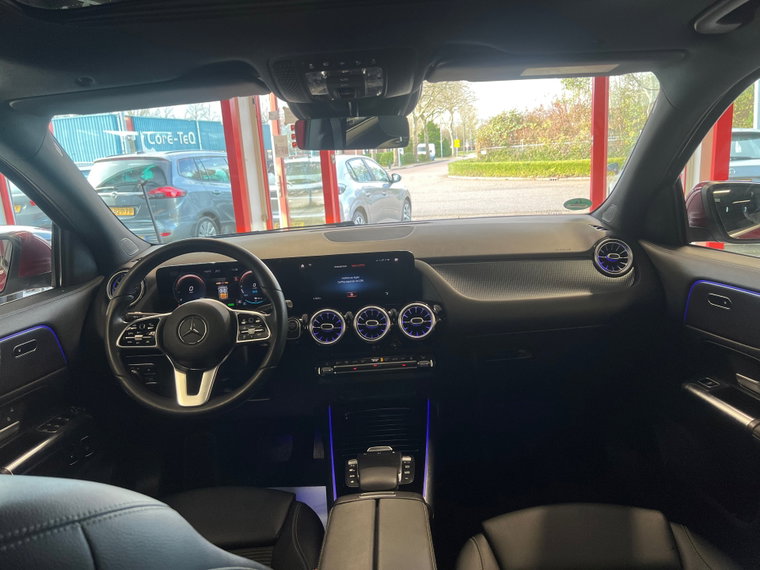 Vehicle Image 48