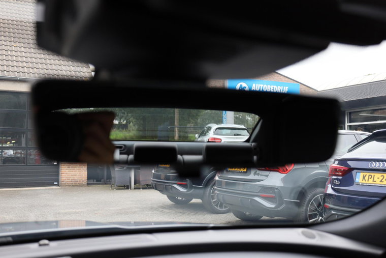 Vehicle Image 33
