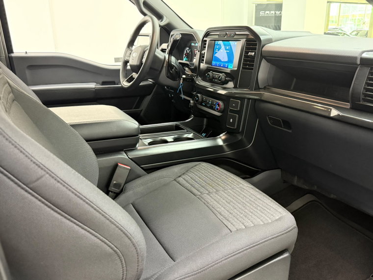 Vehicle Image 8
