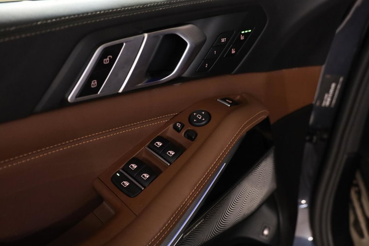 Vehicle Image 50