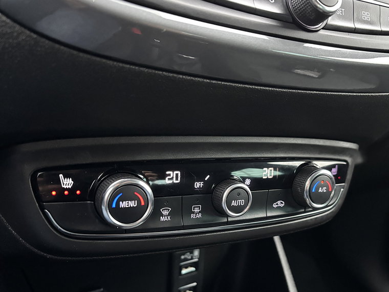 Vehicle Image 24