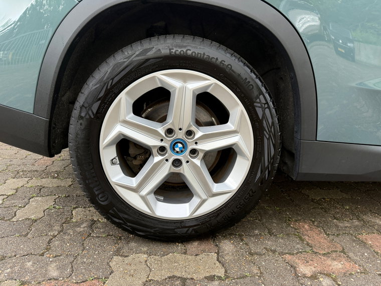 Vehicle Image 33