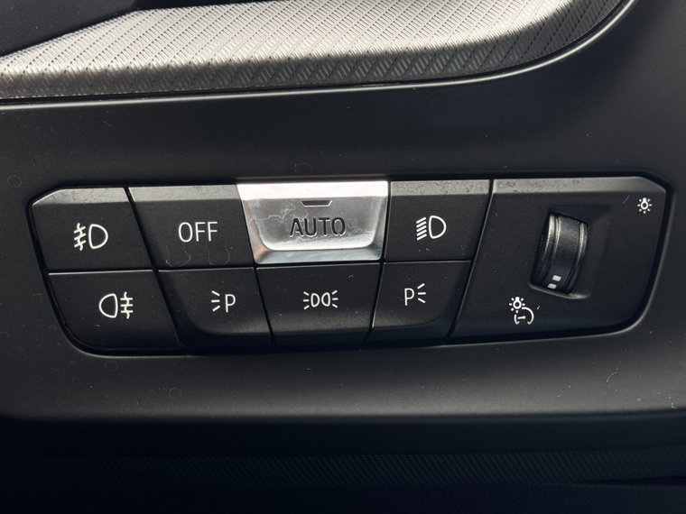 Vehicle Image 27