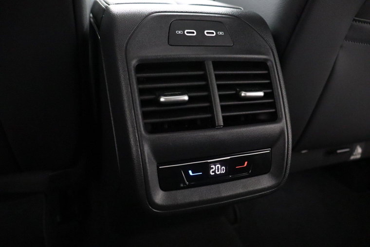 Vehicle Image 53