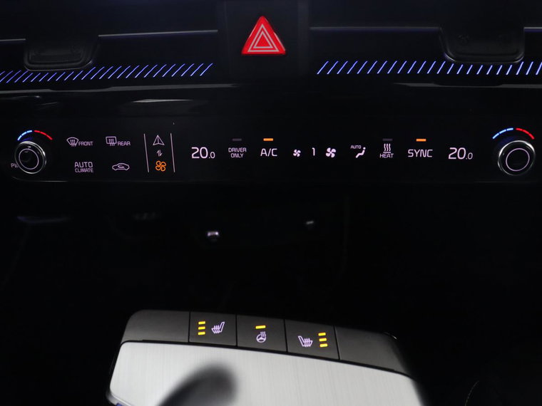 Vehicle Image 38
