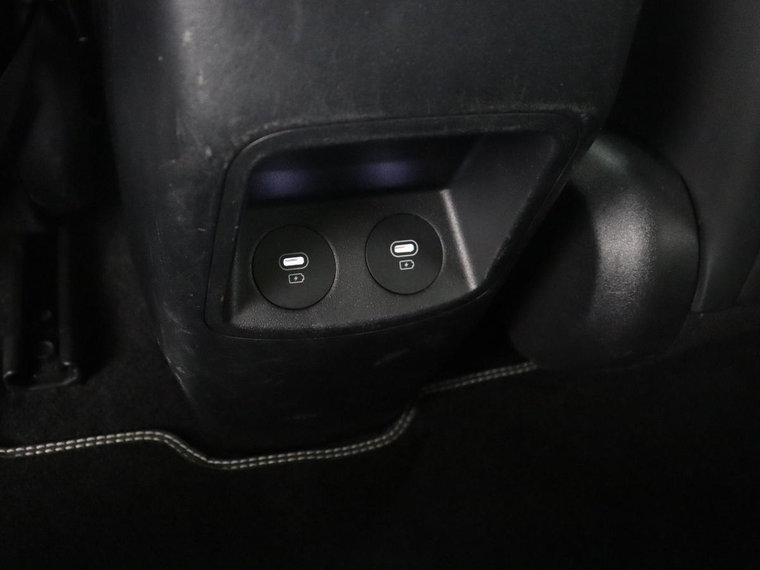Vehicle Image 40