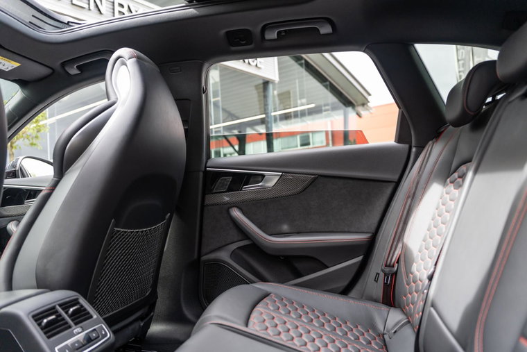 Vehicle Image 31