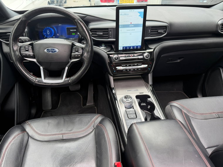 Vehicle Image 19