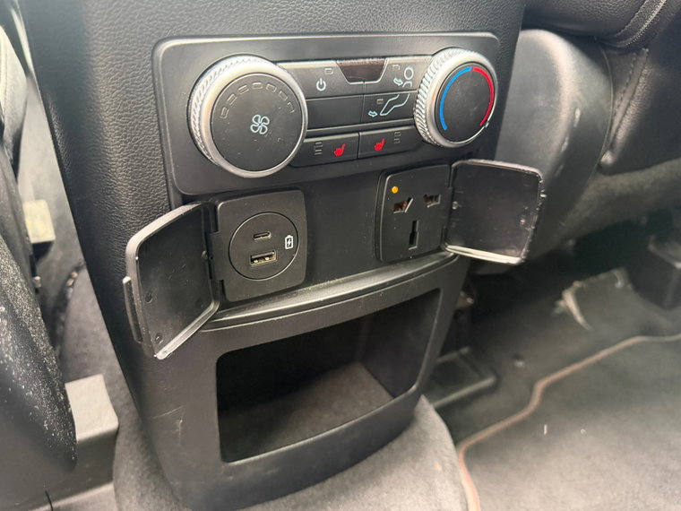 Vehicle Image 24